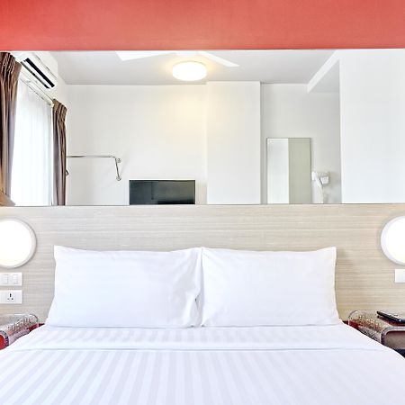 Red Planet Phuket Patong Hotell Eksteriør bilde