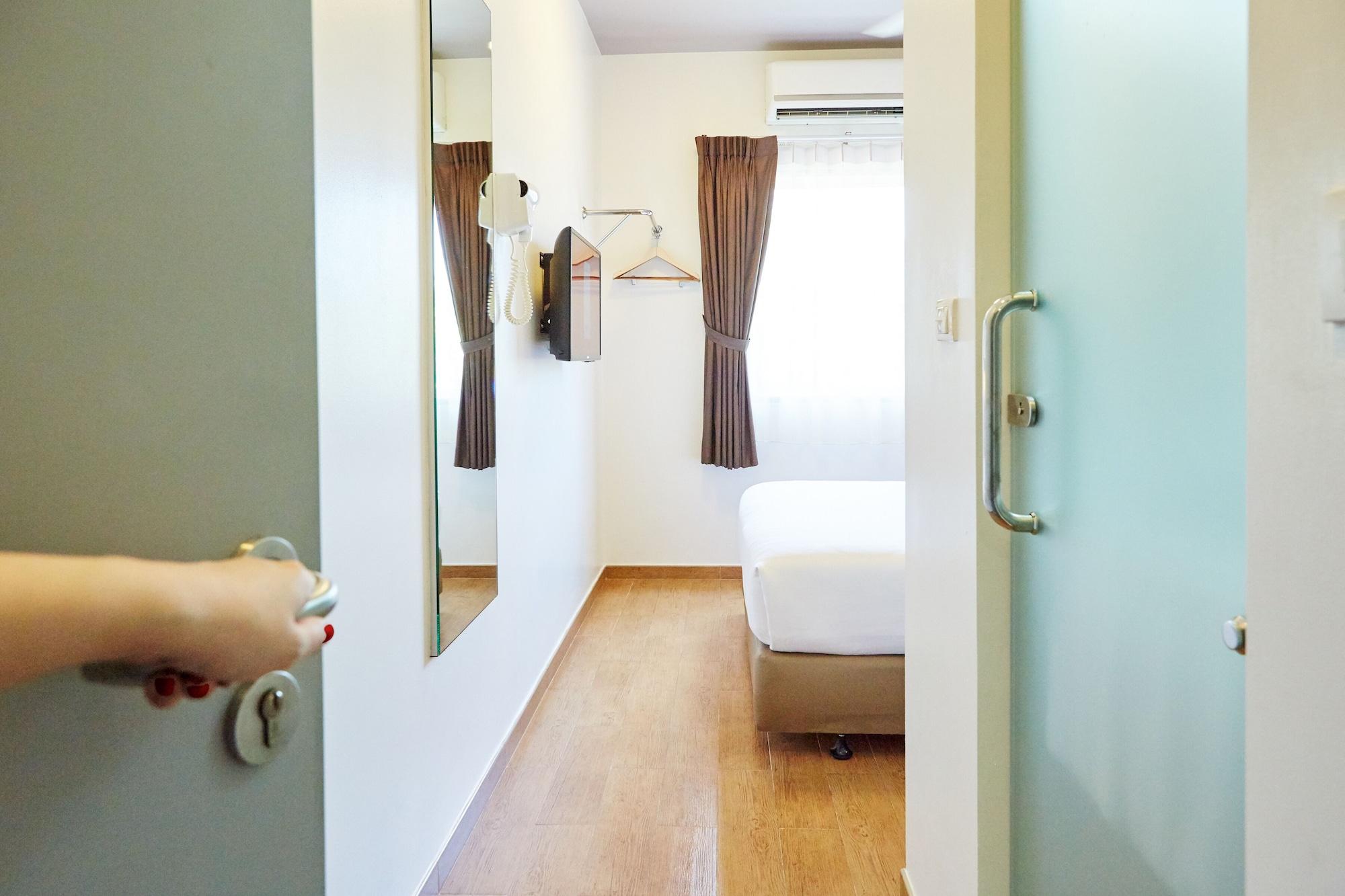Red Planet Phuket Patong Hotell Eksteriør bilde