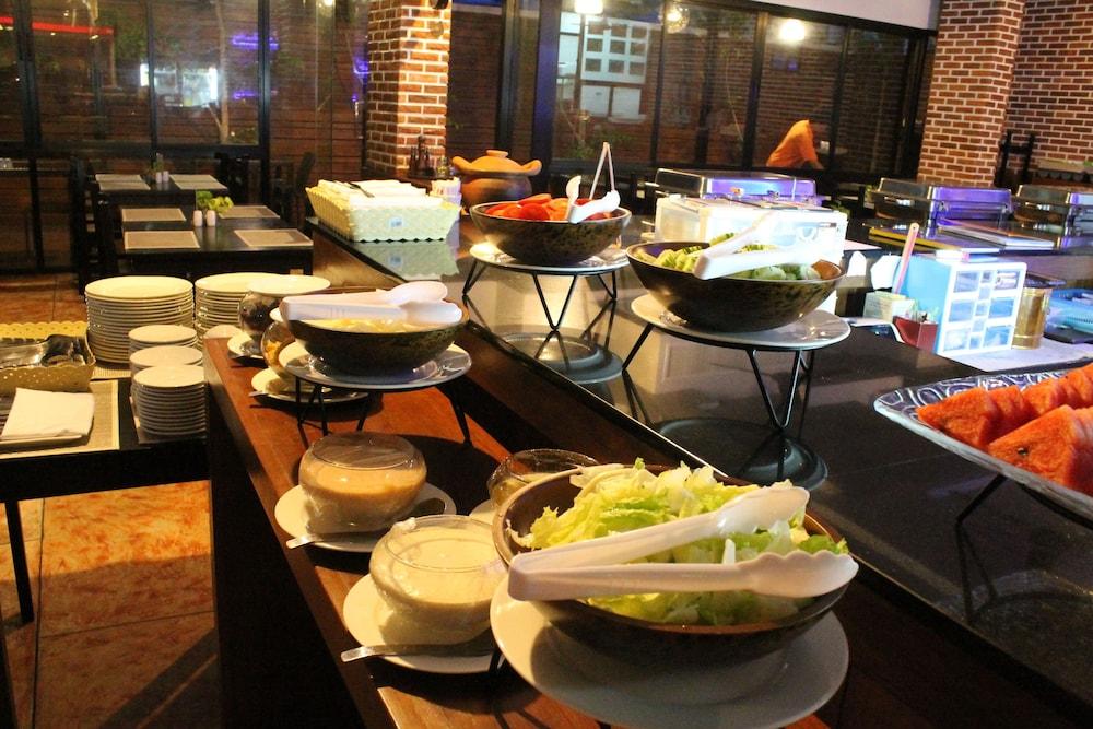 Red Planet Phuket Patong Hotell Eksteriør bilde