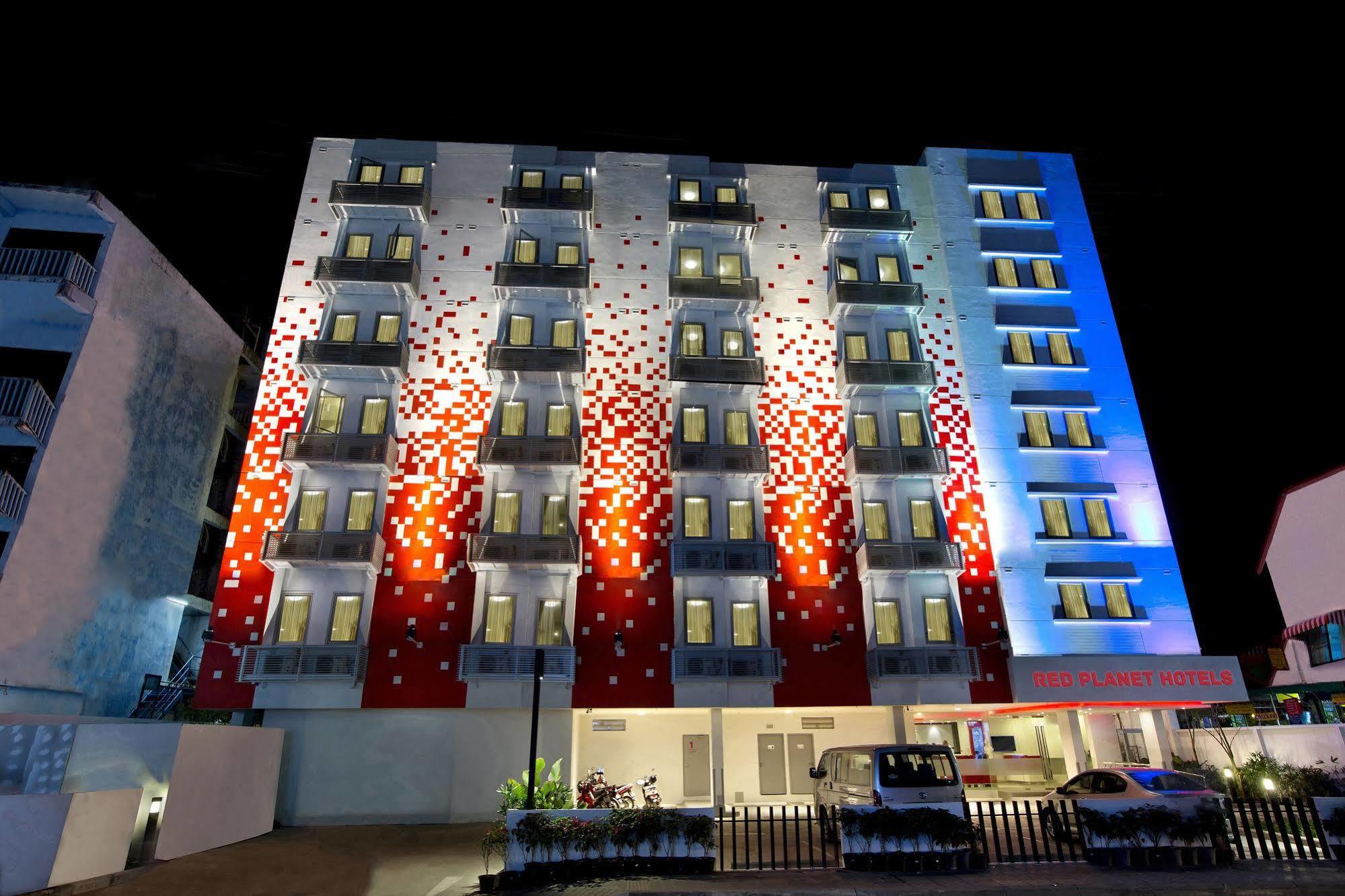 Red Planet Phuket Patong Hotell Eksteriør bilde