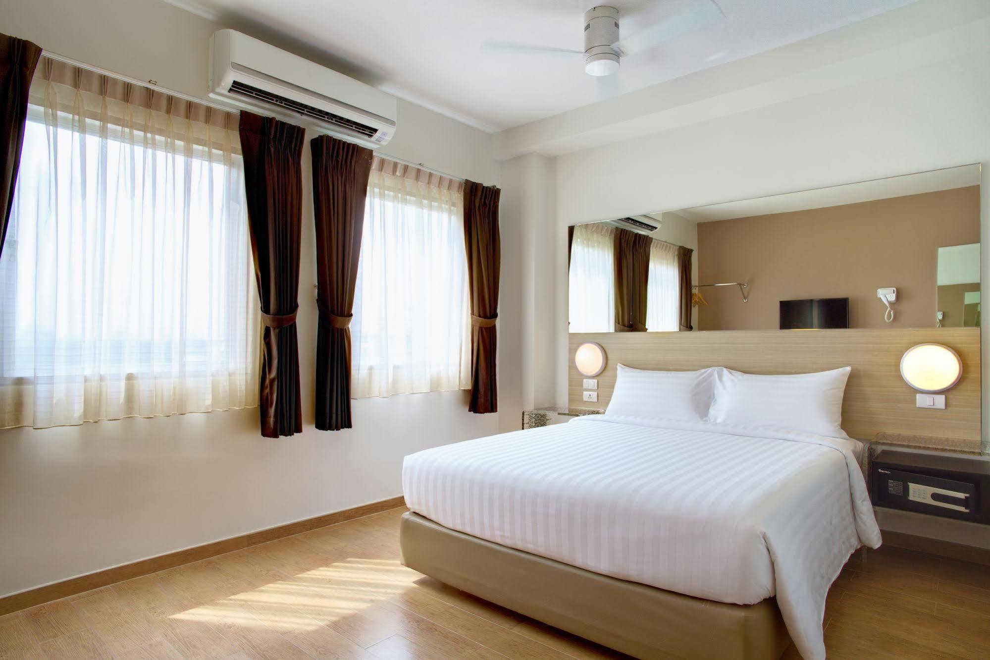 Red Planet Phuket Patong Hotell Eksteriør bilde